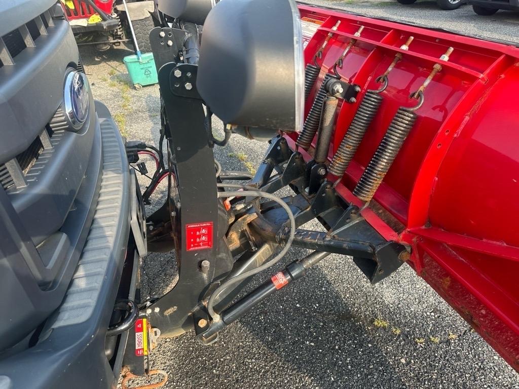 Ford Super Duty F-550 DRW 2WD Reg Cab 141" WB 60" CA XL 2012