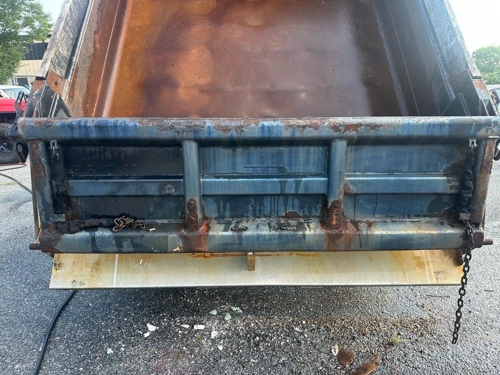 Ford Super Duty F-550 DRW 2WD Reg Cab 141" WB 60" CA XL 2012