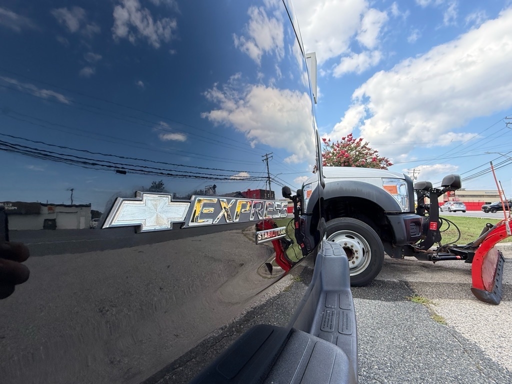 Chevrolet Express Passenger RWD 2500 135" LS 2014 Chevrolet Express Passenger RWD 2500 135" LS 2014