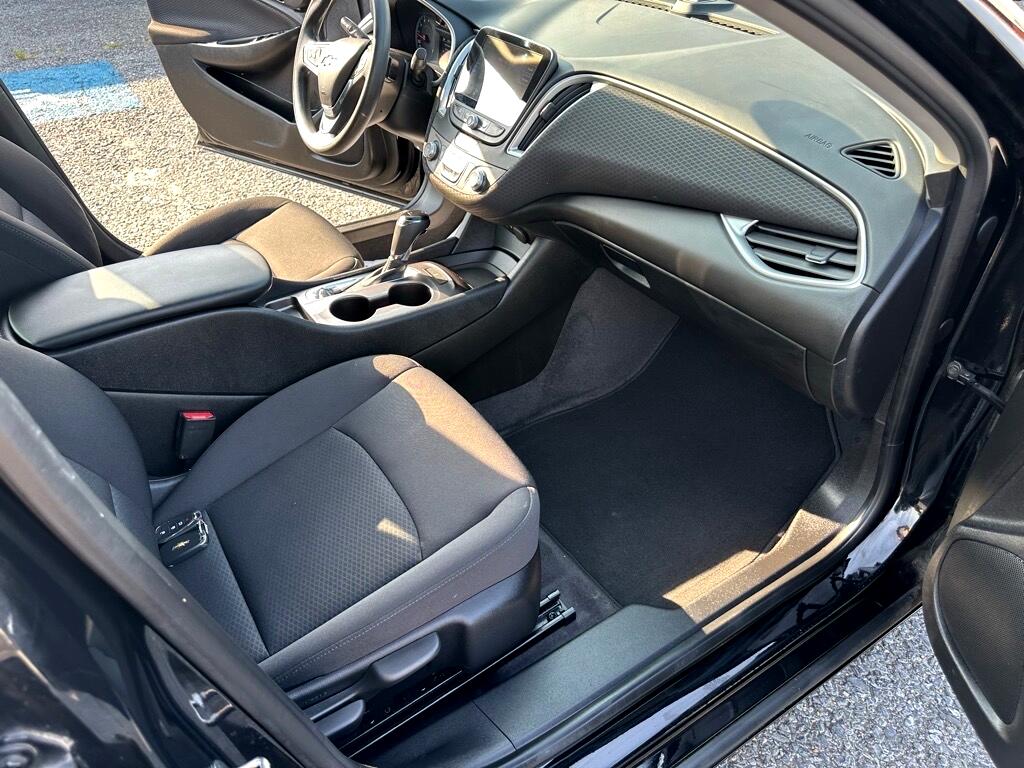Chevrolet Malibu 4dr Sdn LS w/1FL 2019