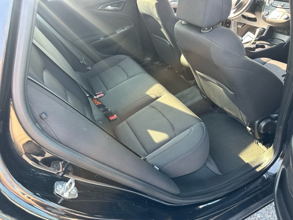 Chevrolet Malibu 4dr Sdn LS w/1FL 2019