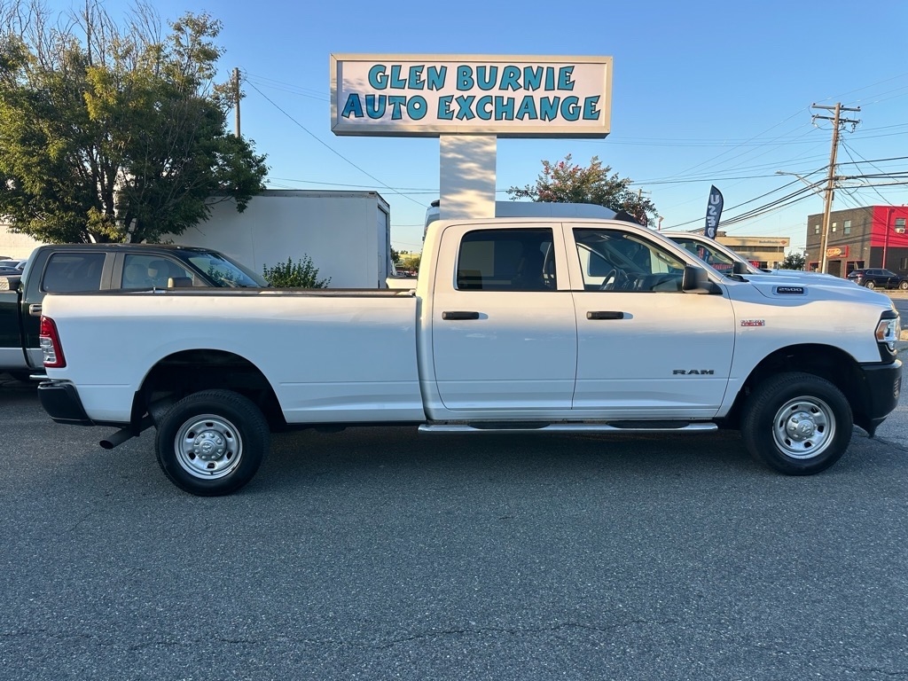 RAM 2500 Tradesman 4x4 Crew Cab 8' Box 2020 RAM 2500 Tradesman 4x4 Crew Cab 8' Box 2020