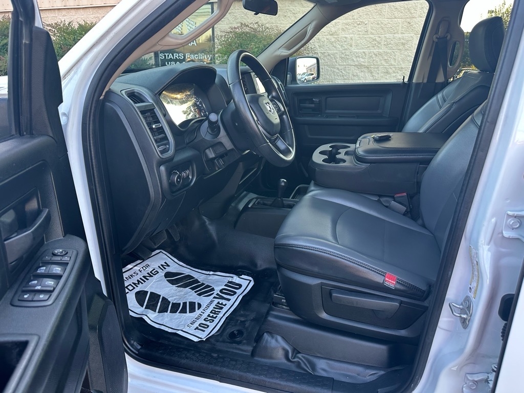 RAM 2500 Tradesman 4x4 Crew Cab 8' Box 2020 RAM 2500 Tradesman 4x4 Crew Cab 8' Box 2020