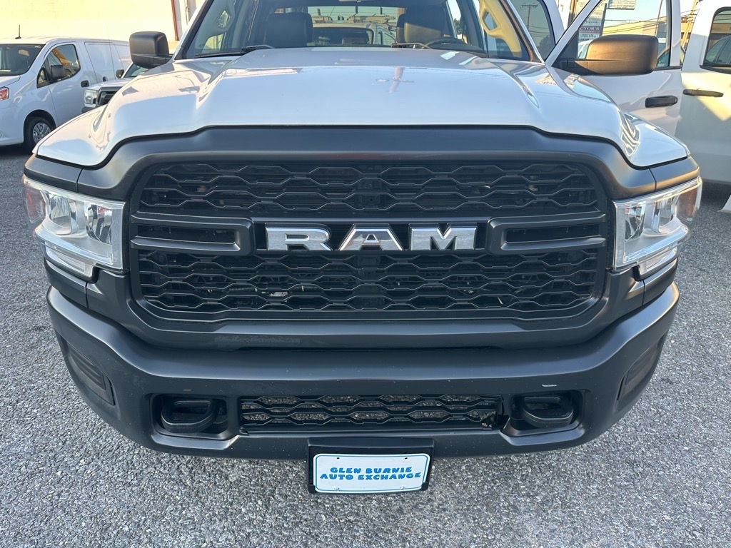 RAM 2500 Tradesman 4x4 Crew Cab 8' Box 2020 RAM 2500 Tradesman 4x4 Crew Cab 8' Box 2020