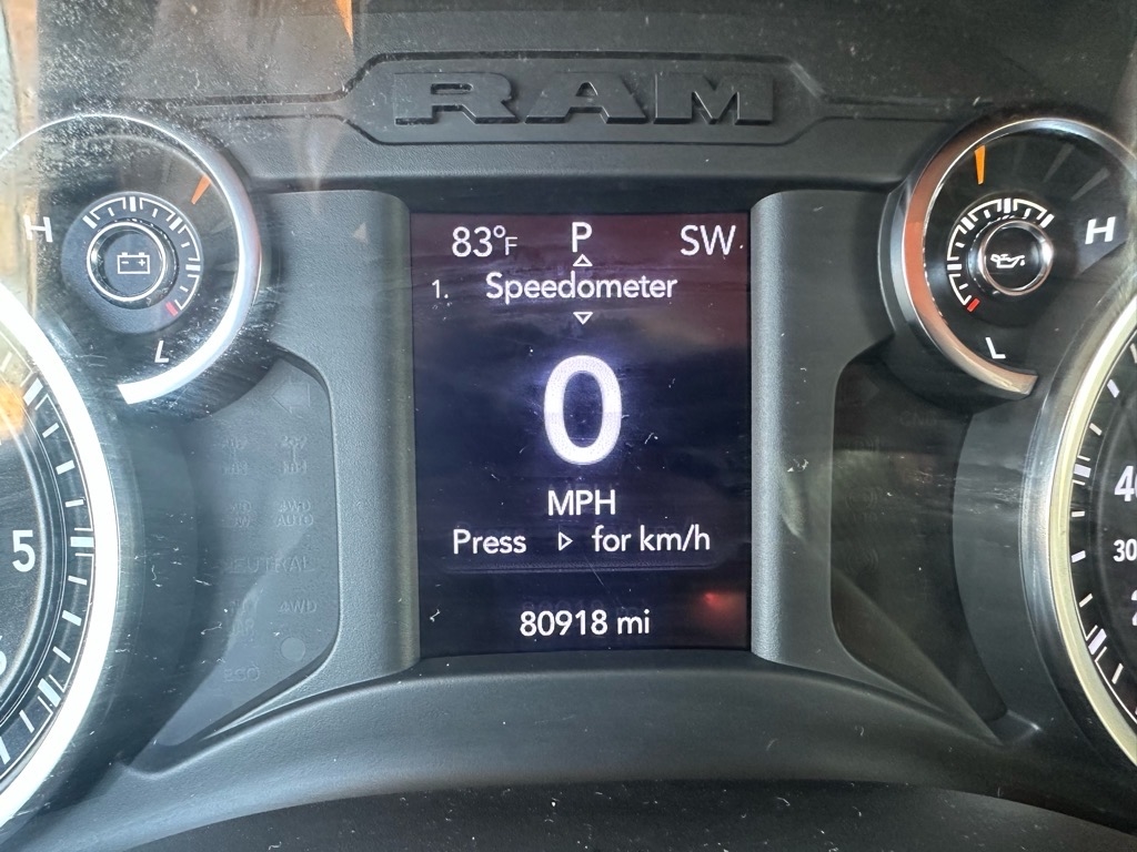 RAM 2500 Tradesman 4x4 Crew Cab 8' Box 2020