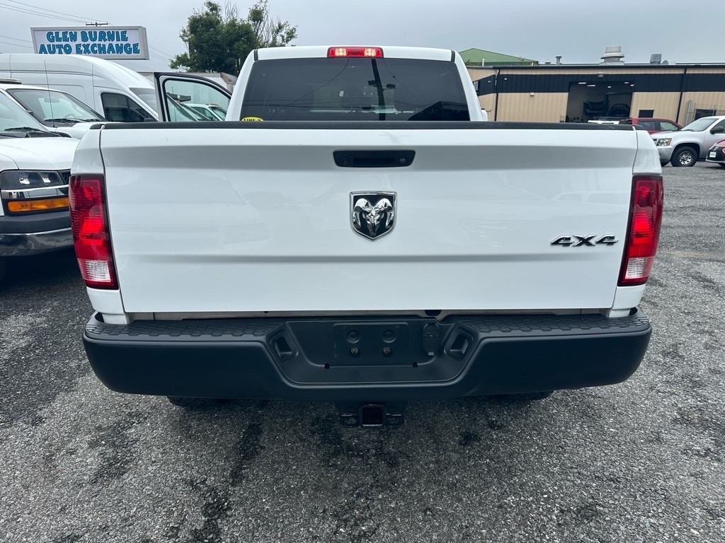 RAM 2500 Tradesman 4x4 Crew Cab 6'4" Box 2018 RAM 2500 Tradesman 4x4 Crew Cab 6'4" Box 2018