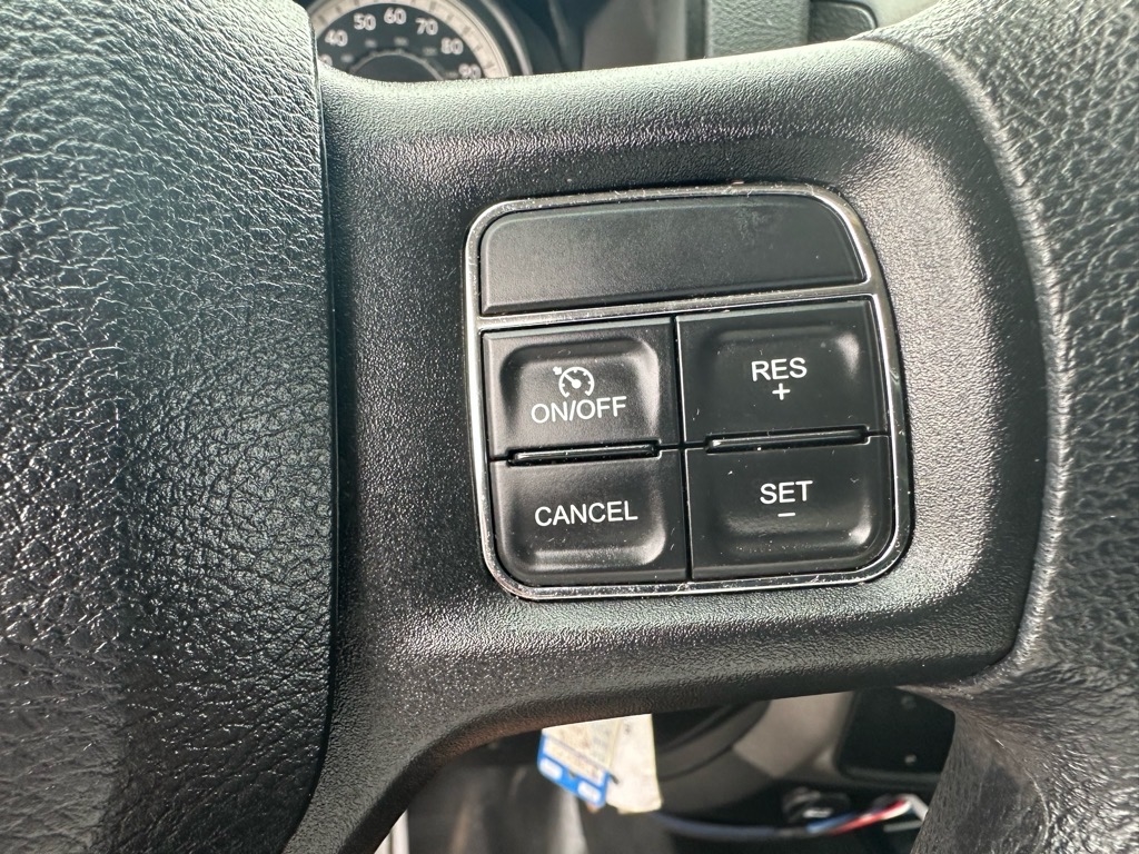 RAM 2500 Tradesman 4x4 Crew Cab 6'4" Box 2018 RAM 2500 Tradesman 4x4 Crew Cab 6'4" Box 2018