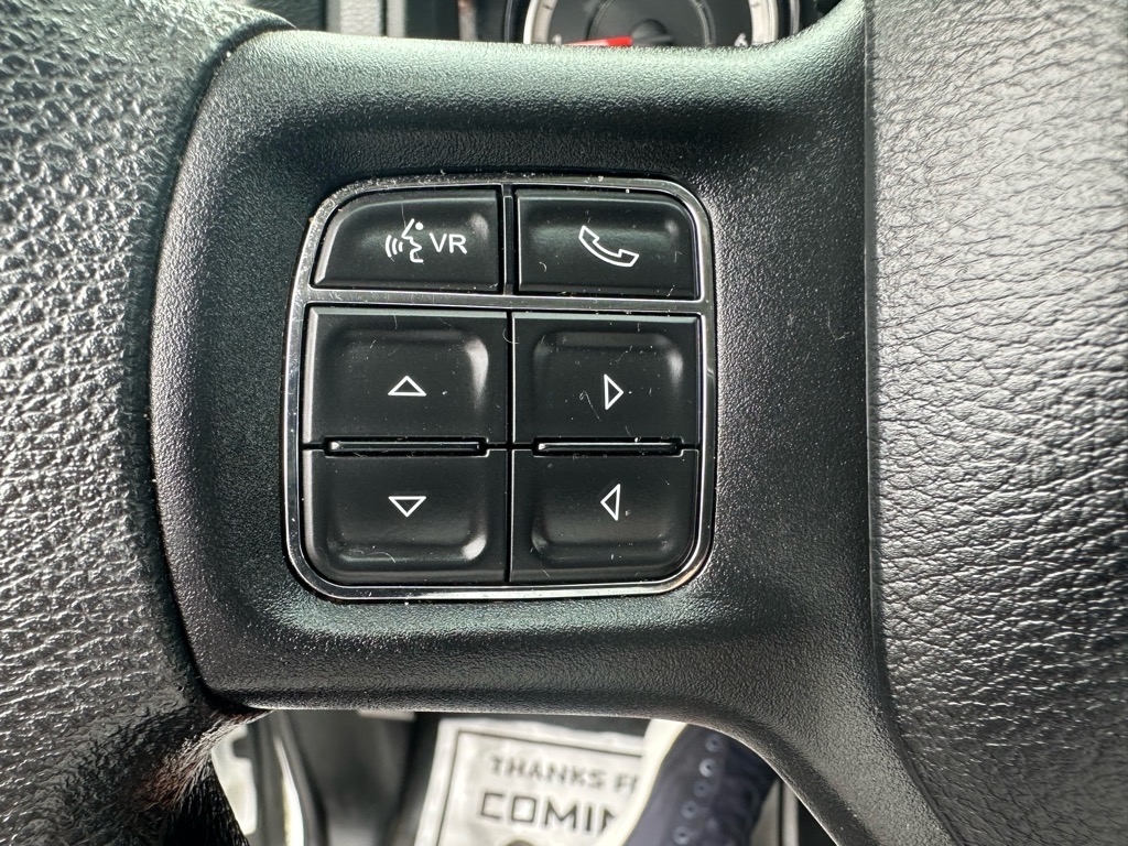 RAM 2500 Tradesman 4x4 Crew Cab 6'4" Box 2018 RAM 2500 Tradesman 4x4 Crew Cab 6'4" Box 2018