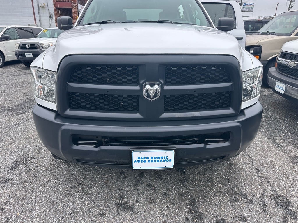 RAM 2500 Tradesman 4x4 Crew Cab 6'4" Box 2018 RAM 2500 Tradesman 4x4 Crew Cab 6'4" Box 2018