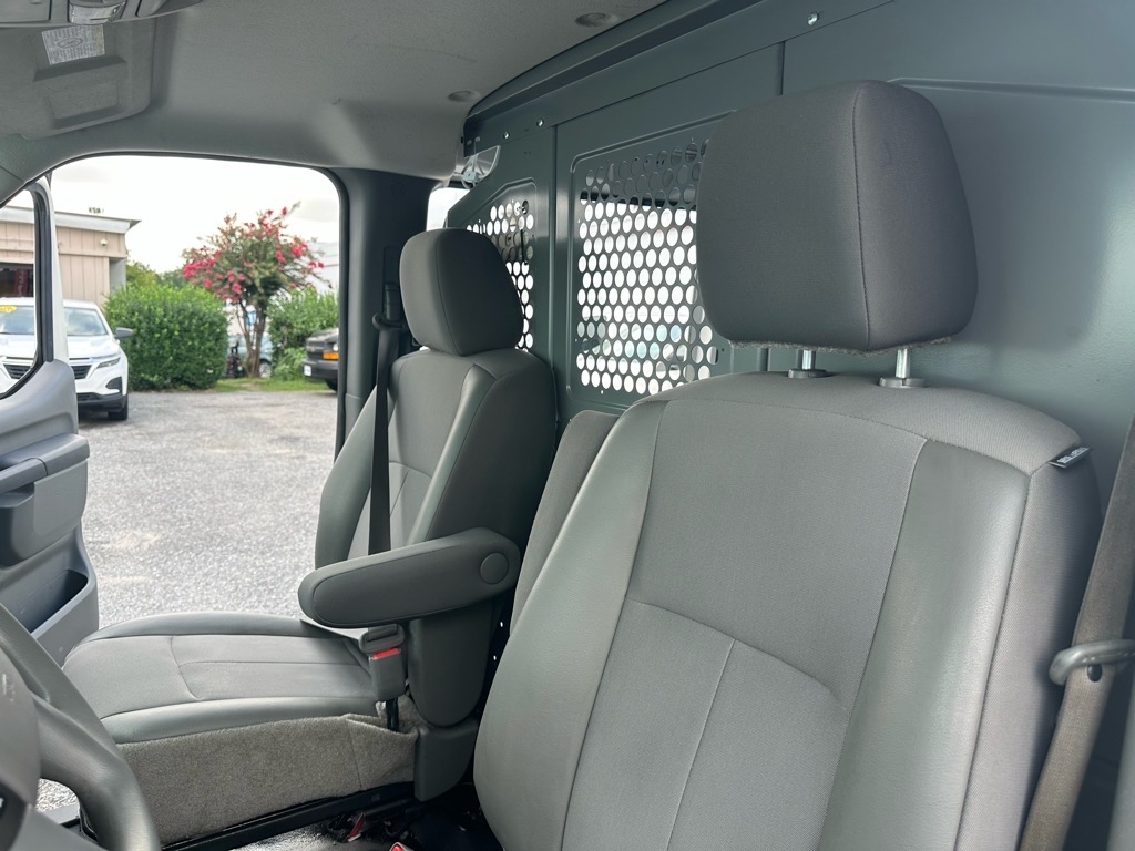 Nissan NV Cargo NV1500 Standard Roof V6 SV 2021 Nissan NV Cargo NV1500 Standard Roof V6 SV 2021