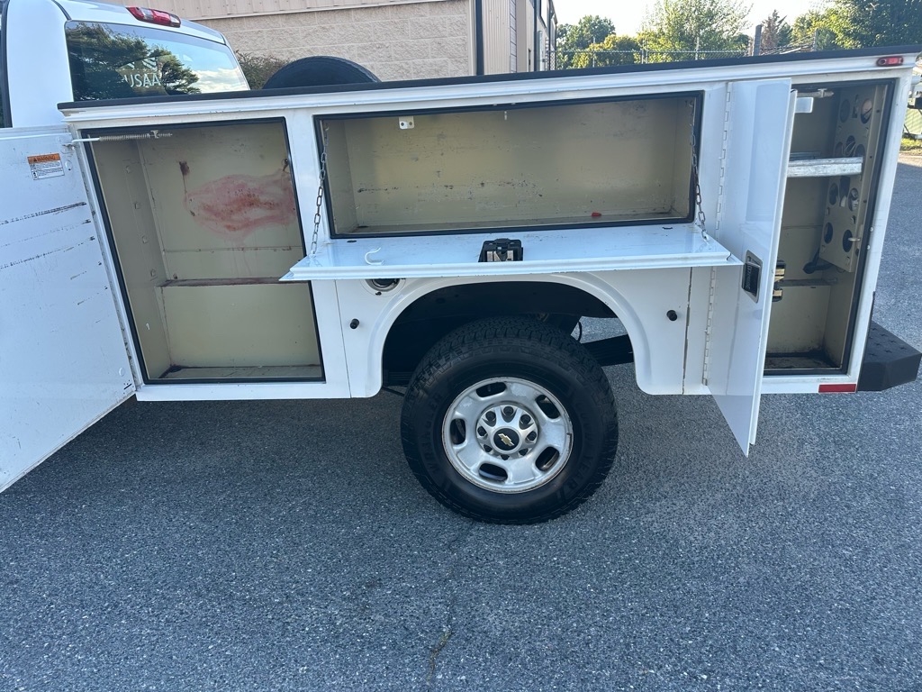 Chevrolet Silverado 2500HD 4WD Reg Cab 133.7" Work Truck 2013 Chevrolet Silverado 2500HD 4WD Reg Cab 133.7" Work Truck 2013