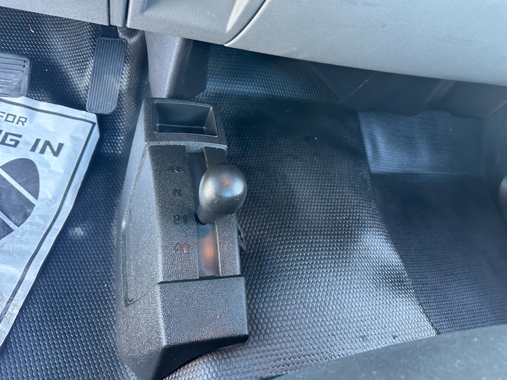 Chevrolet Silverado 2500HD 4WD Reg Cab 133.7" Work Truck 2013 Chevrolet Silverado 2500HD 4WD Reg Cab 133.7" Work Truck 2013