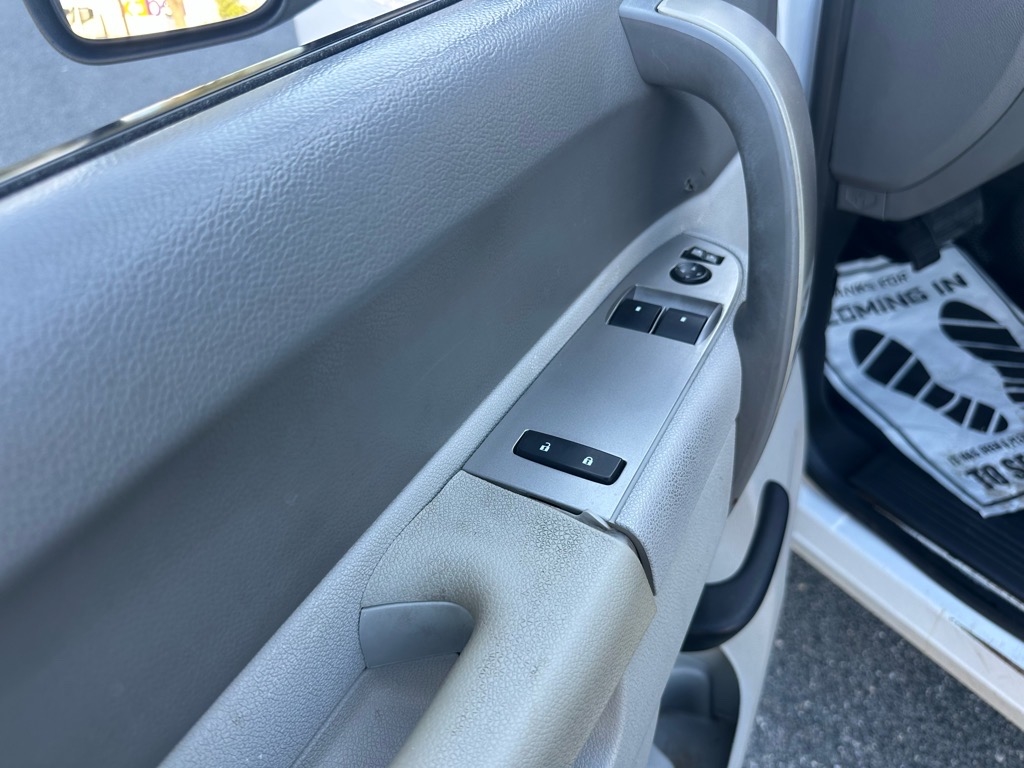 Chevrolet Silverado 2500HD 4WD Reg Cab 133.7" Work Truck 2013 Chevrolet Silverado 2500HD 4WD Reg Cab 133.7" Work Truck 2013