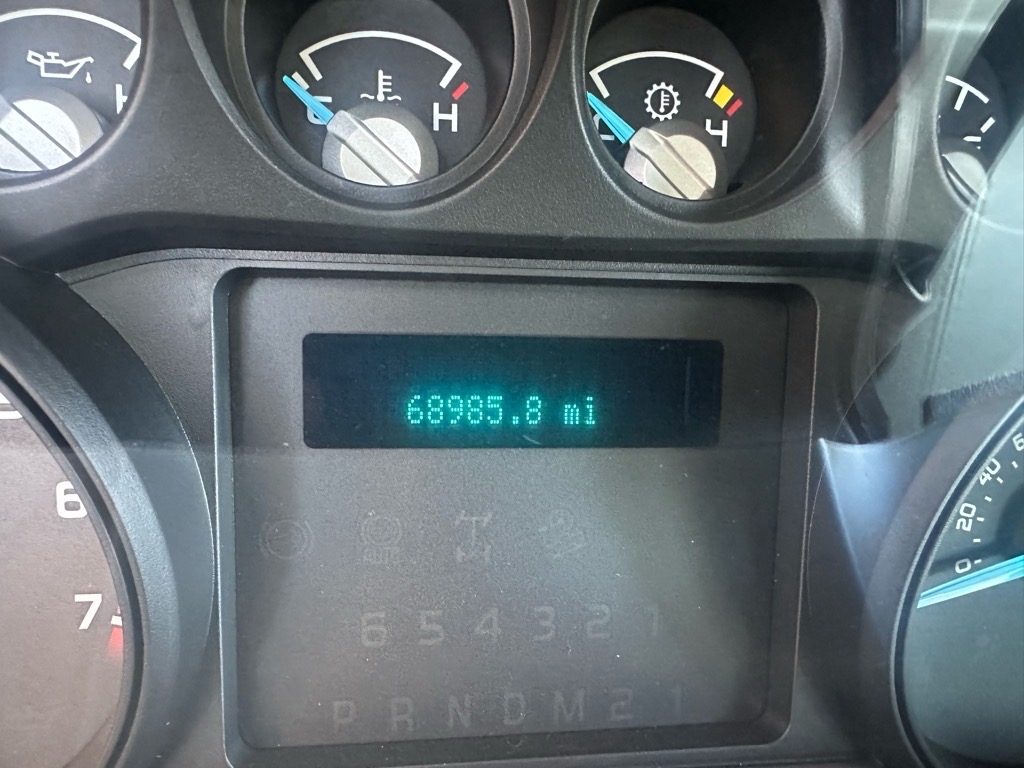 Ford Super Duty F-350 SRW 4WD SuperCab 162" WB 60" CA XL 2012 Ford Super Duty F-350 SRW 4WD SuperCab 162" WB 60" CA XL 2012