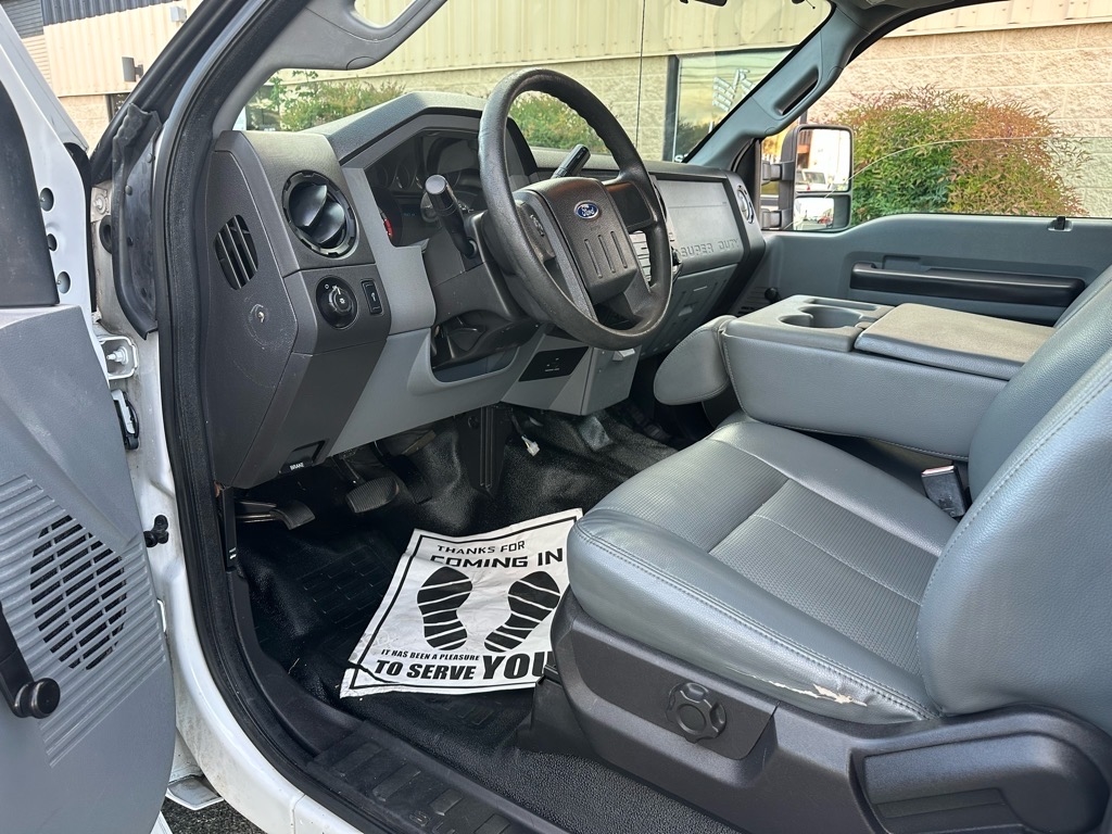 Ford Super Duty F-250 SRW XL 4WD SuperCab 8' Box 2015 Ford Super Duty F-250 SRW XL 4WD SuperCab 8' Box 2015