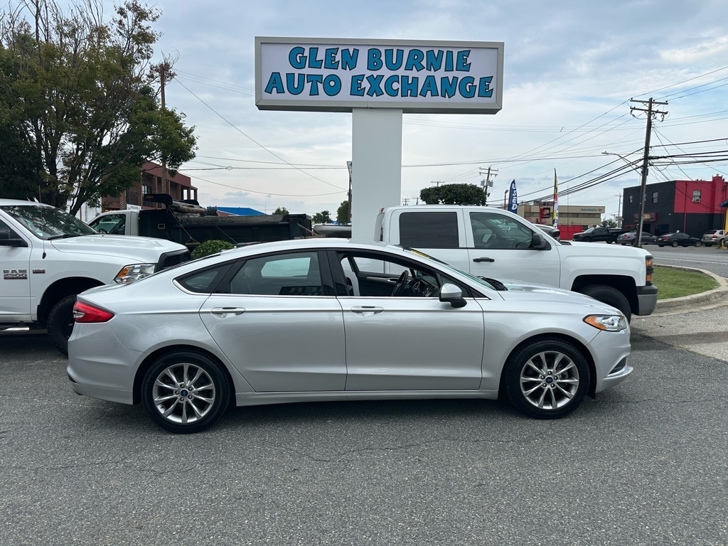 Ford Fusion SE FWD 2017 Ford Fusion SE FWD 2017