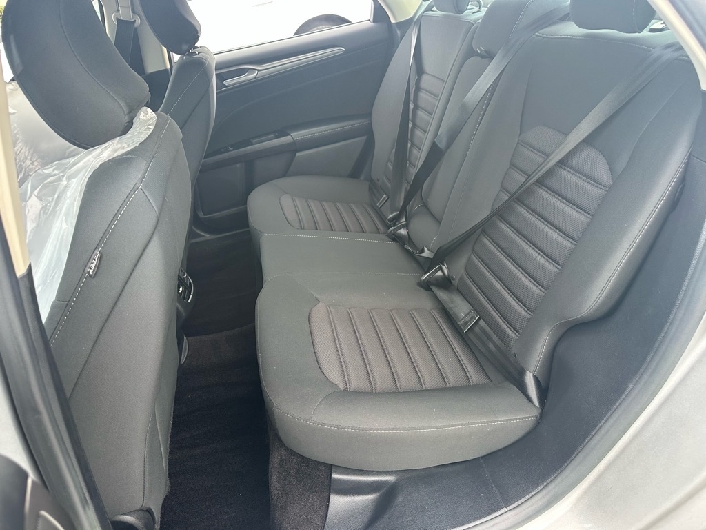 Ford Fusion SE FWD 2017 Ford Fusion SE FWD 2017