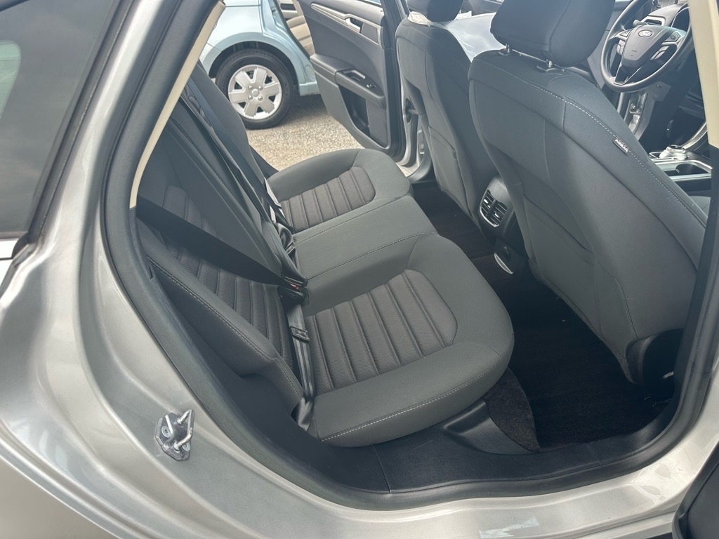 Ford Fusion SE FWD 2017 Ford Fusion SE FWD 2017