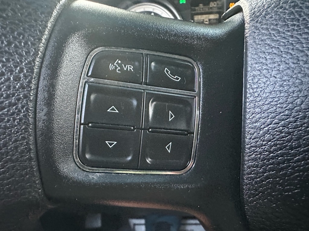 RAM 2500 Tradesman 4x4 Crew Cab 6'4" Box 2018 RAM 2500 Tradesman 4x4 Crew Cab 6'4" Box 2018