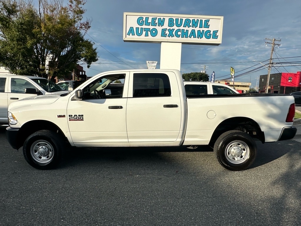 2018 RAM 2500 Tradesman 4x4 Crew Cab 6'4" Box