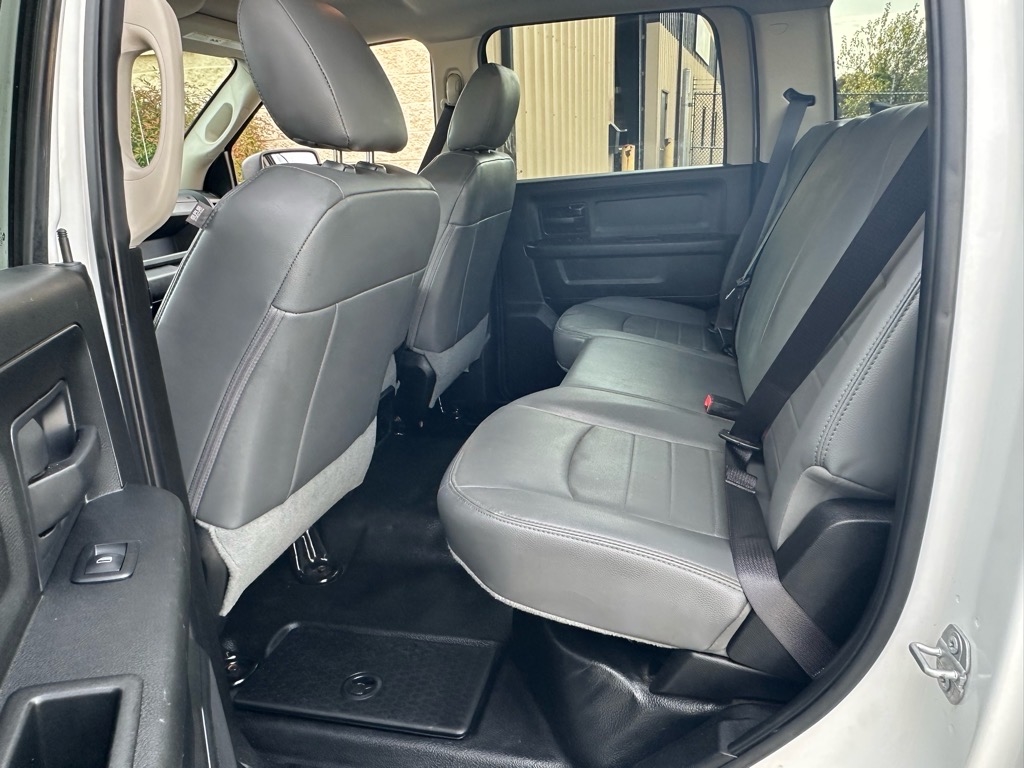 RAM 2500 Tradesman 4x4 Crew Cab 6'4" Box 2018
