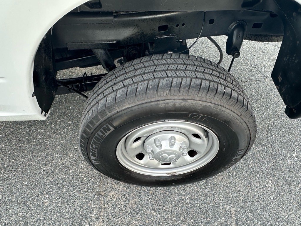 RAM 2500 Tradesman 4x4 Crew Cab 6'4" Box 2018