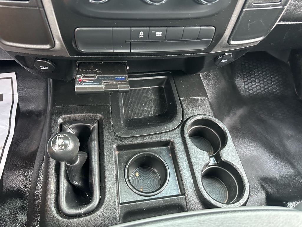 RAM 2500 Tradesman 4x4 Crew Cab 6'4" Box 2018