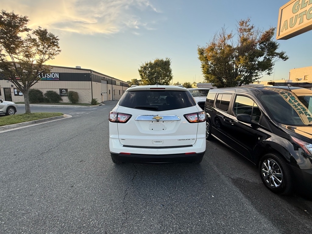 Chevrolet Traverse AWD 4dr LS 2015 Chevrolet Traverse AWD 4dr LS 2015