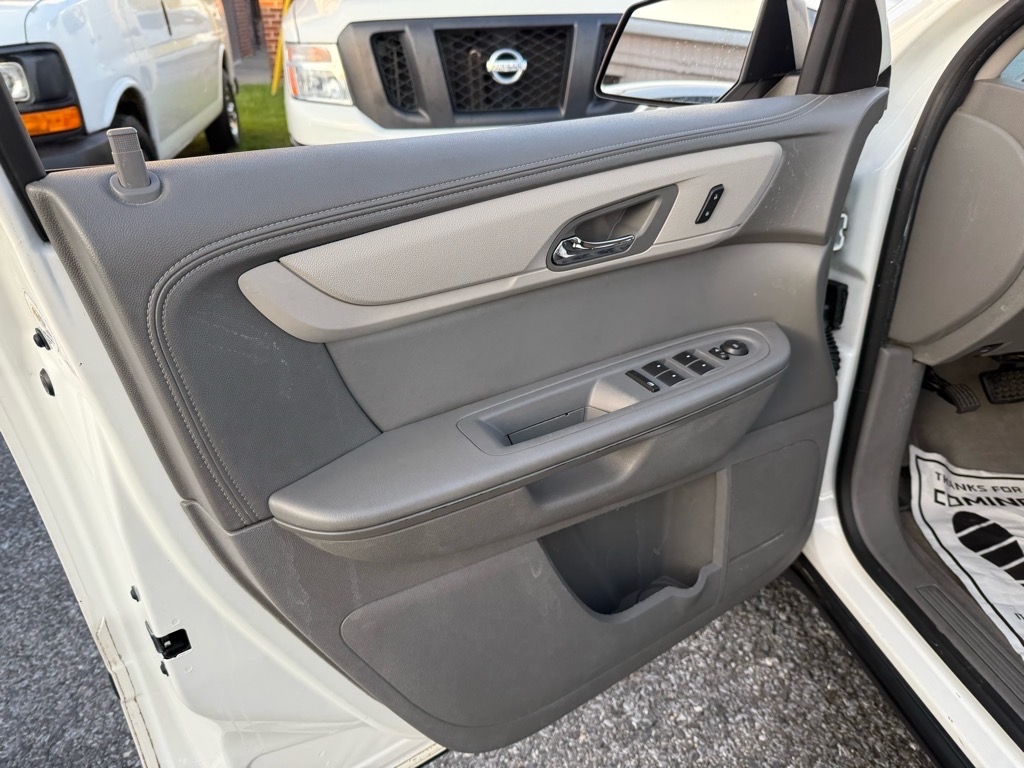 Chevrolet Traverse AWD 4dr LS 2015 Chevrolet Traverse AWD 4dr LS 2015