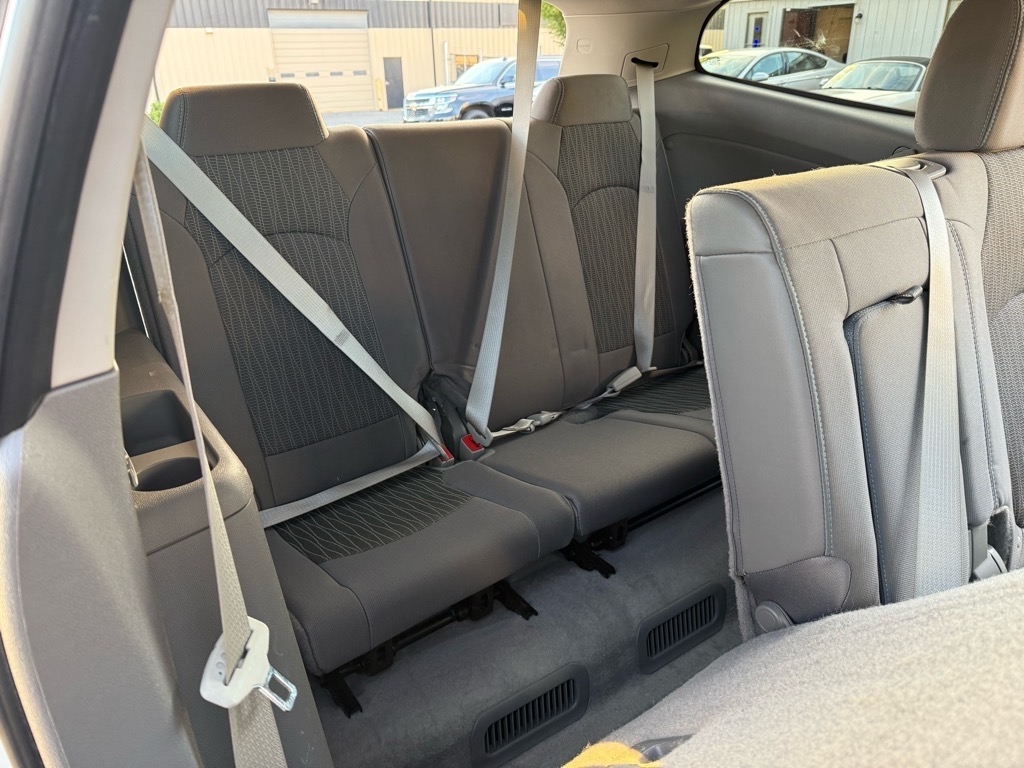 Chevrolet Traverse AWD 4dr LS 2015