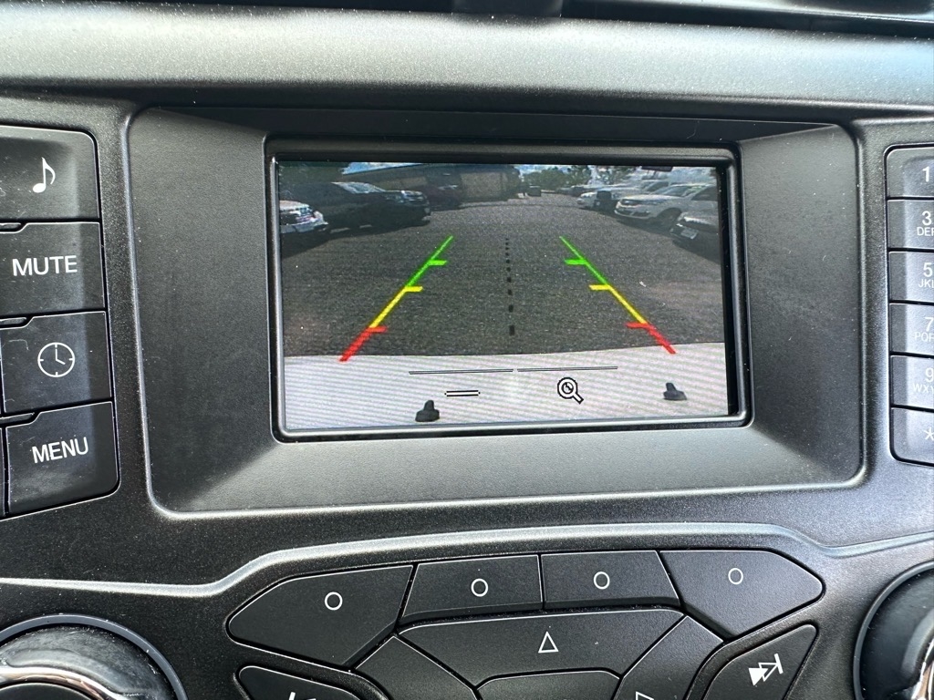 Ford Fusion S FWD 2017