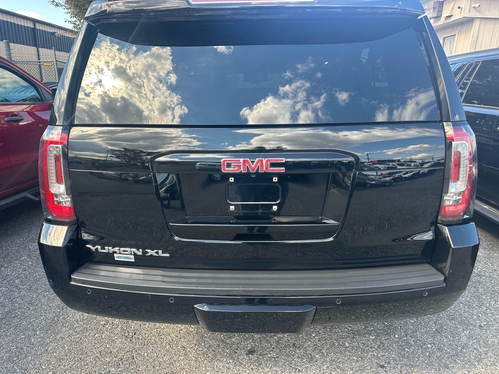 GMC Yukon XL 4WD 4dr SLT Standard Edition 2019 GMC Yukon XL 4WD 4dr SLT Standard Edition 2019