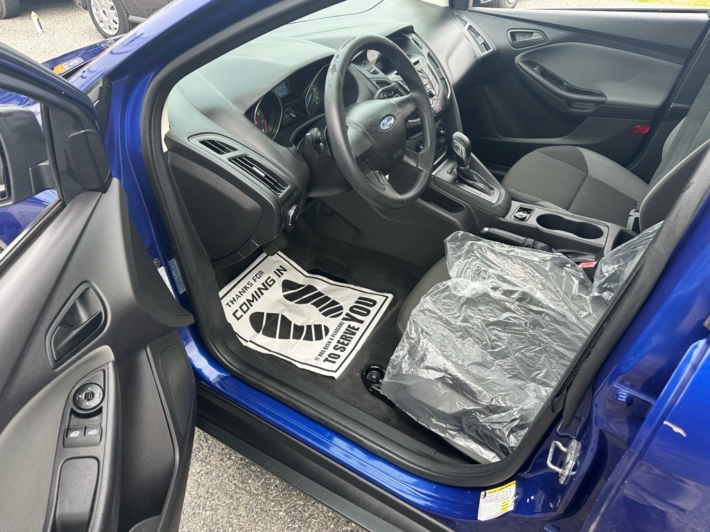 Ford Focus 4dr Sdn S 2012 Ford Focus 4dr Sdn S 2012