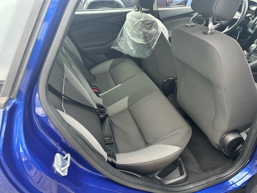 Ford Focus 4dr Sdn S 2012 Ford Focus 4dr Sdn S 2012