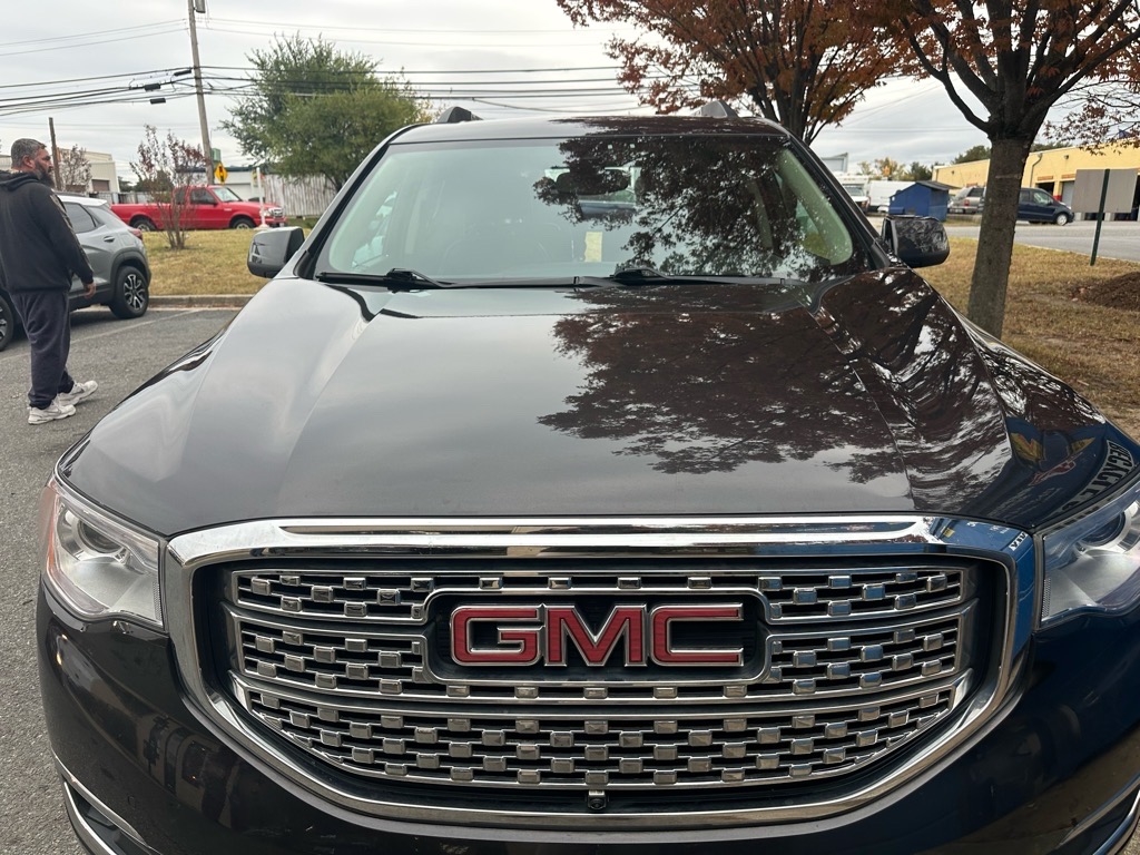 GMC Acadia AWD 4dr Denali 2019 GMC Acadia AWD 4dr Denali 2019