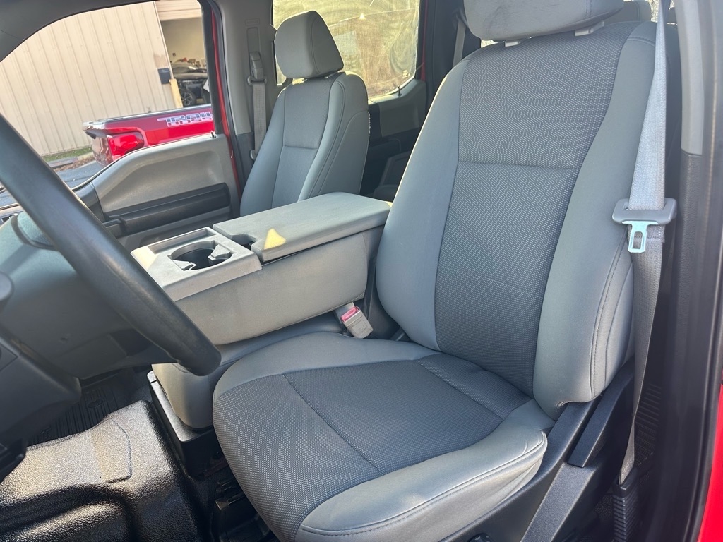 Ford Super Duty F-250 SRW XL 4WD Crew Cab 8' Box 2019