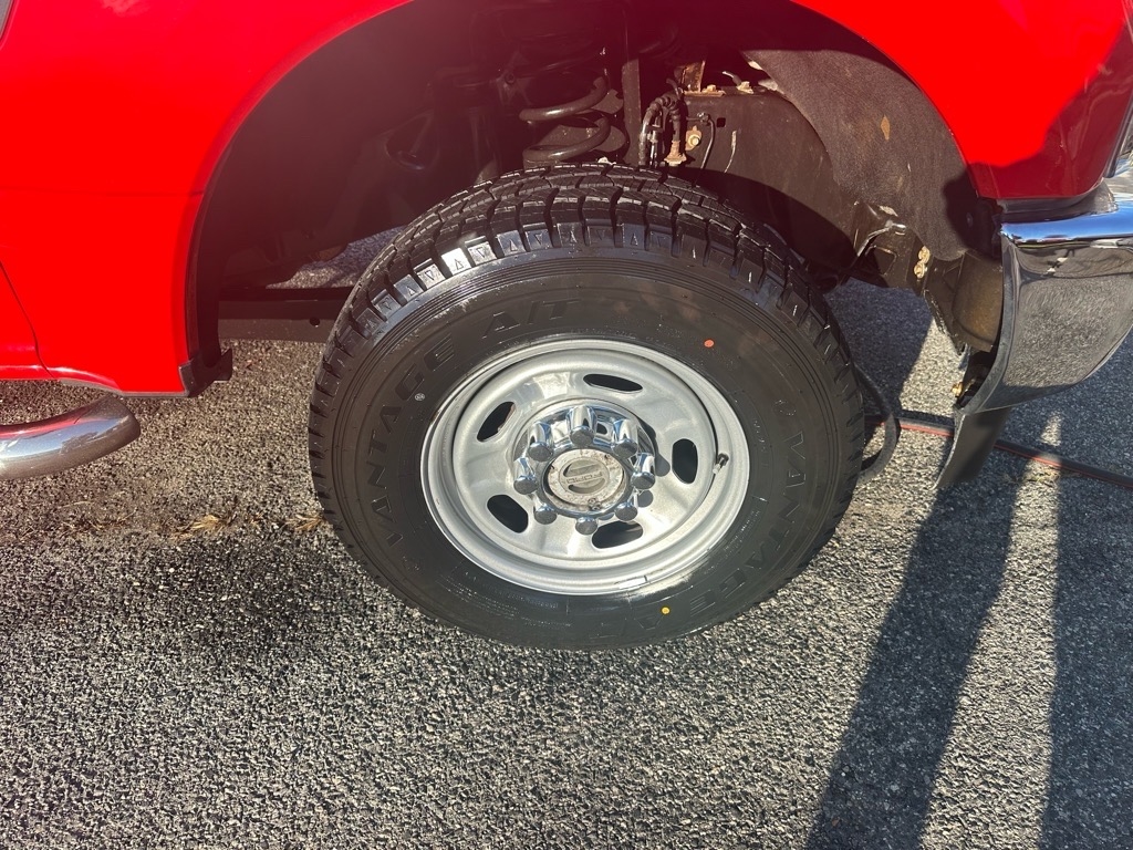 Ford Super Duty F-250 SRW XL 4WD Crew Cab 8' Box 2019