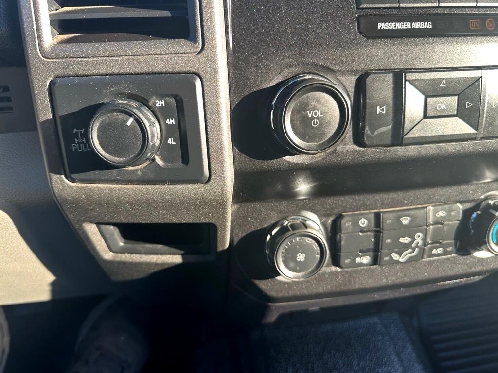 Ford Super Duty F-250 SRW XL 4WD Crew Cab 8' Box 2019