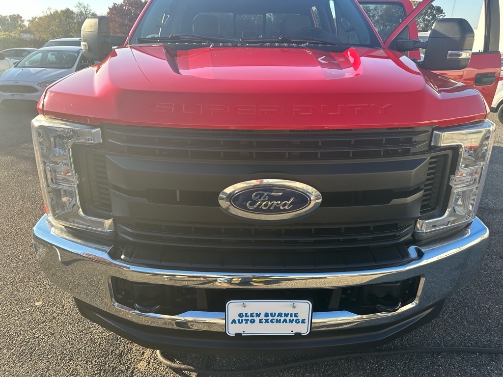 Ford Super Duty F-250 SRW XL 4WD Crew Cab 8' Box 2019