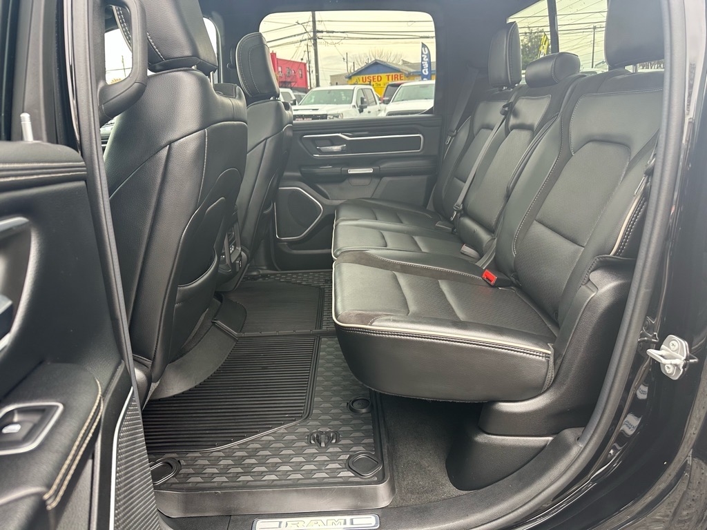 RAM 1500 Laramie 4x4 Crew Cab 6'4" Box 2021