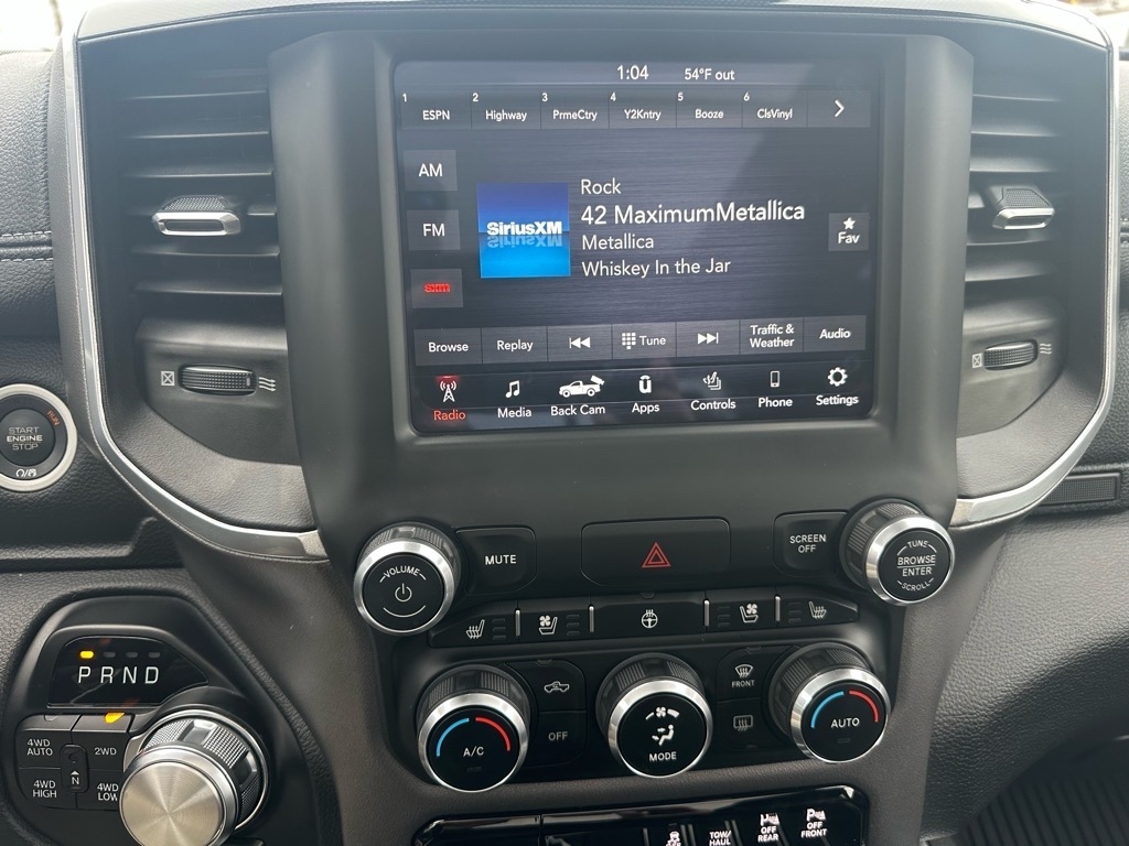 RAM 1500 Laramie 4x4 Crew Cab 6'4" Box 2021