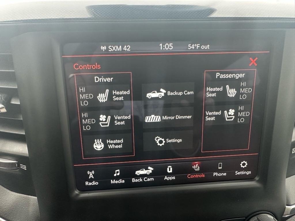 RAM 1500 Laramie 4x4 Crew Cab 6'4" Box 2021