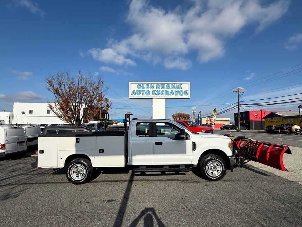 Ford Super Duty F-350 SRW XL 4WD SuperCab 168" WB 60" CA 2020