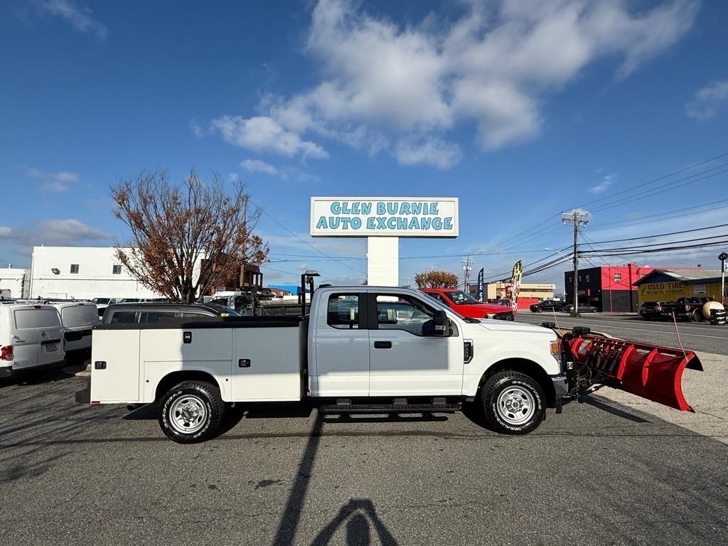 Ford Super Duty F-350 SRW XL 4WD SuperCab 168" WB 60" CA 2020