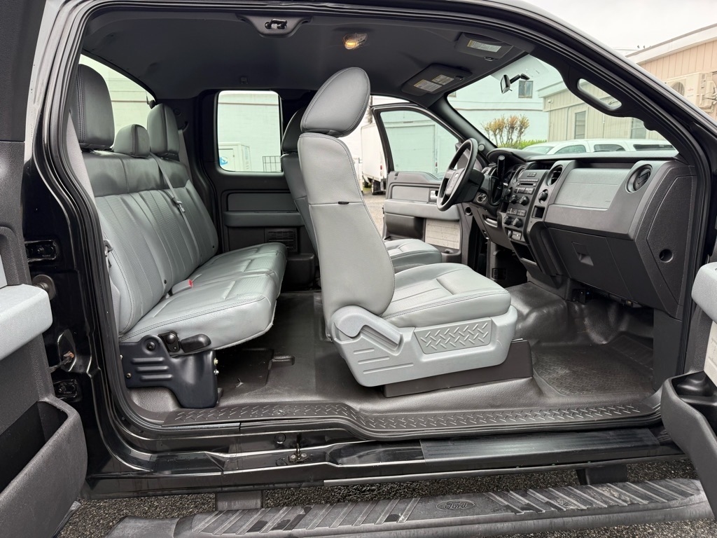 Ford F-150 4WD SuperCab 145" XL 2013