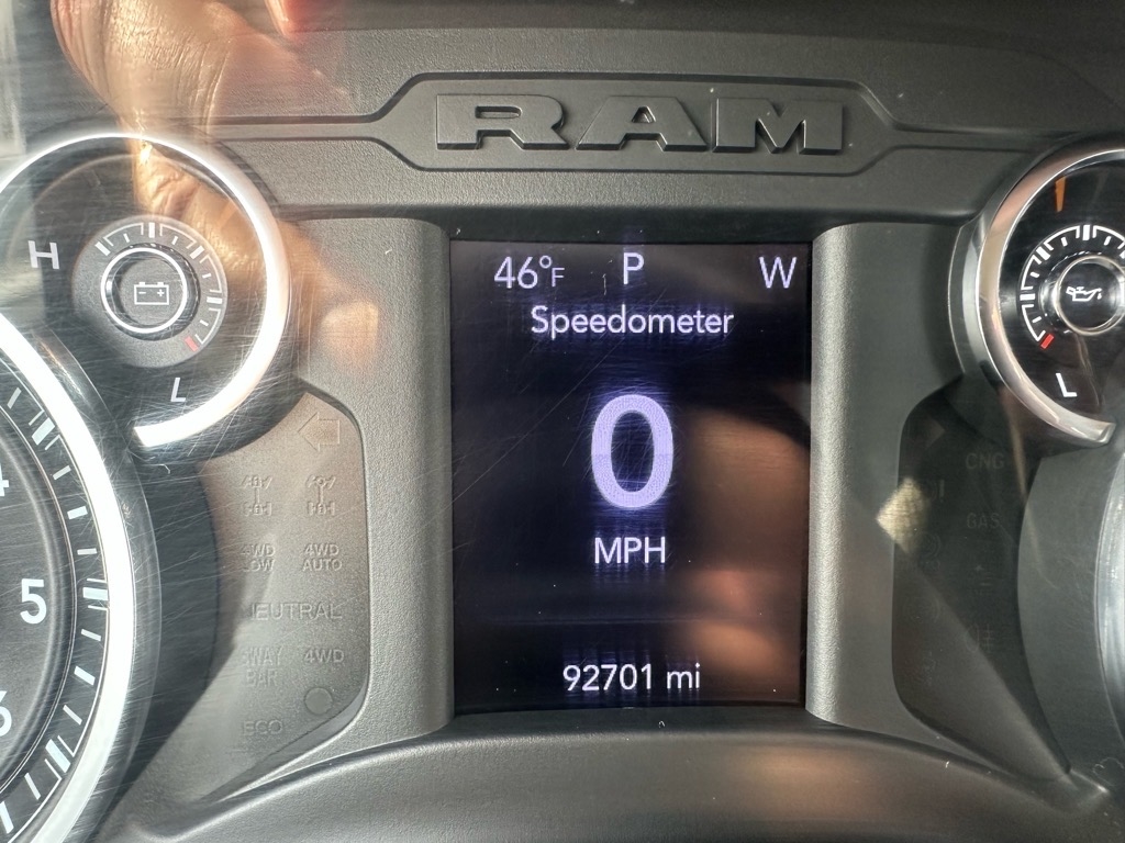 RAM 3500 Tradesman 4x2 Crew Cab 8' Box 2020