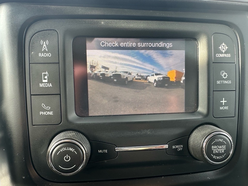 RAM 3500 Tradesman 4x2 Crew Cab 8' Box 2020