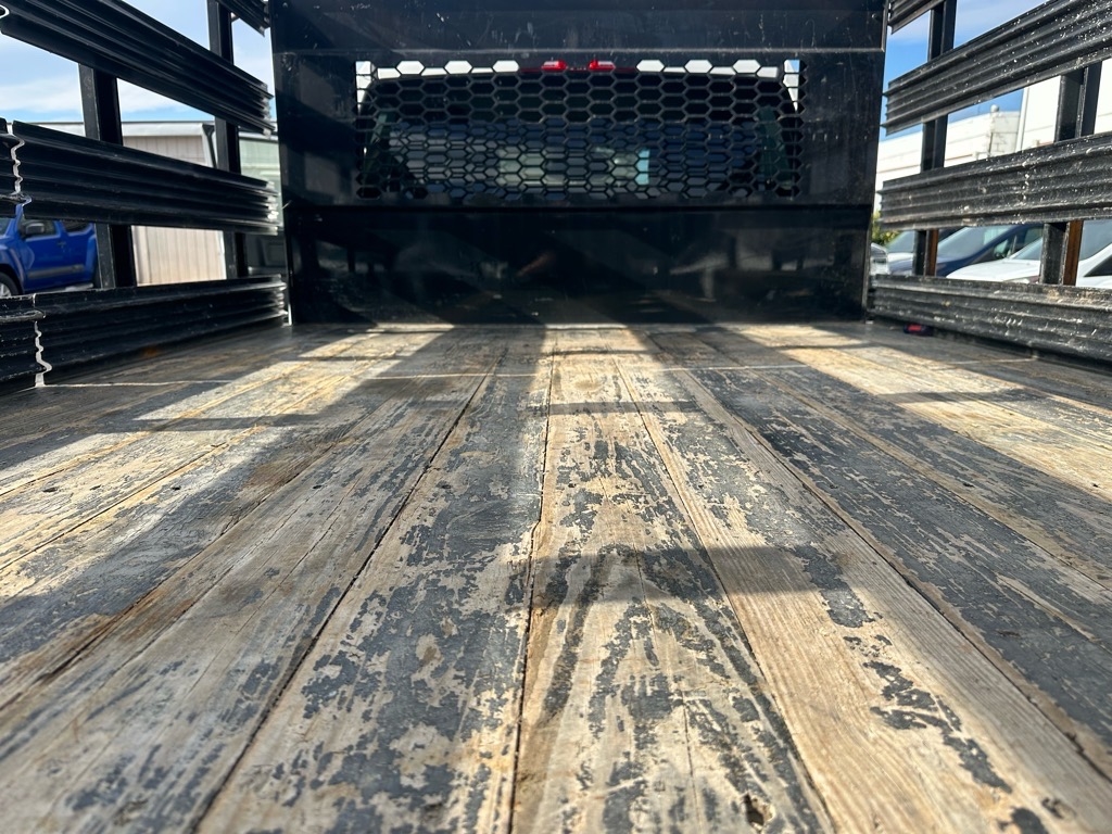 RAM 3500 Tradesman 4x2 Crew Cab 8' Box 2020