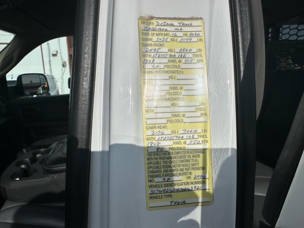 RAM 3500 Tradesman 4x2 Crew Cab 8' Box 2020