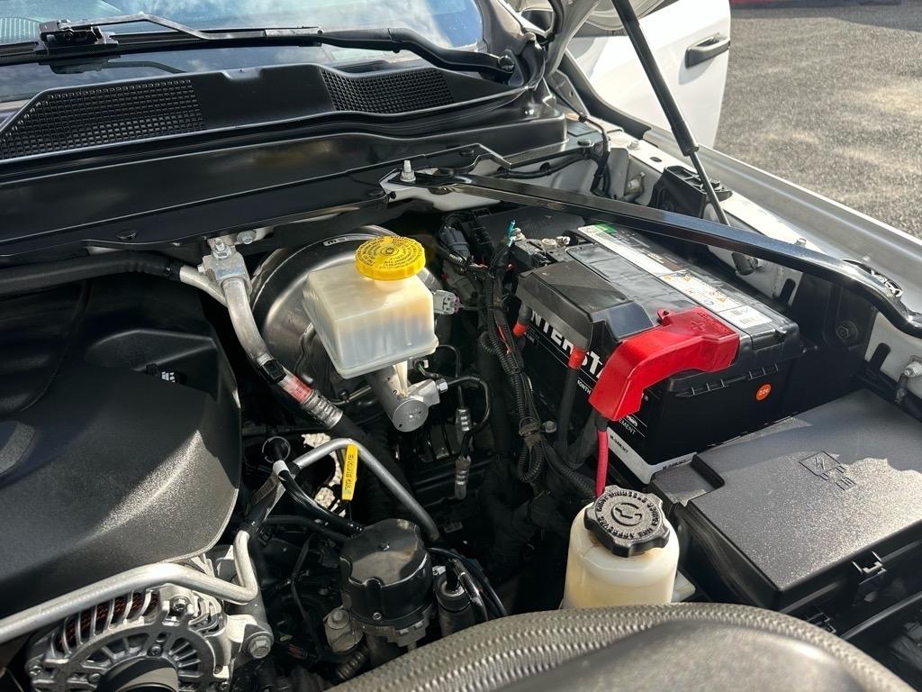 RAM 3500 Tradesman 4x2 Crew Cab 8' Box 2020